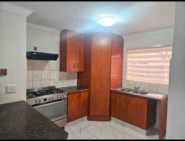 3 BEDROOM PROPERTY TO RENT IN BONAERO PARK